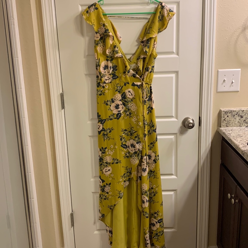 Amazing flower wrap dress